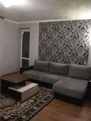 Фото Апартаменты Two-Bedroom Apartment on Vialiki Hasciniec 111 г. Молодечно